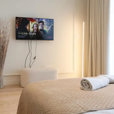 Waterfront - Urban Harmony Apartamento Belgrado